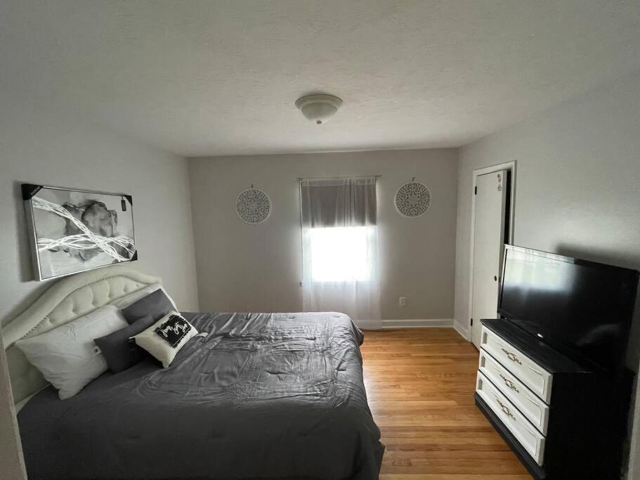 1 King/2Queen Bd Home Next To Big Park 列克星敦 外观 照片